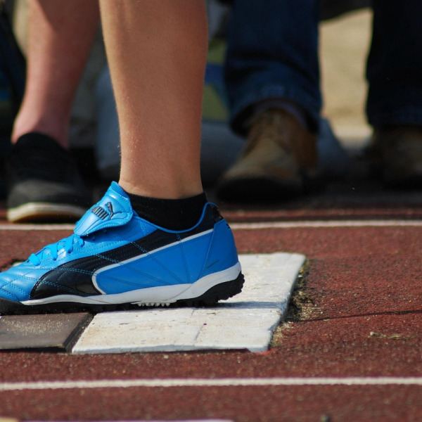 female jump rope athlete